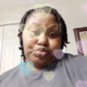 Meet your Posher, Monique